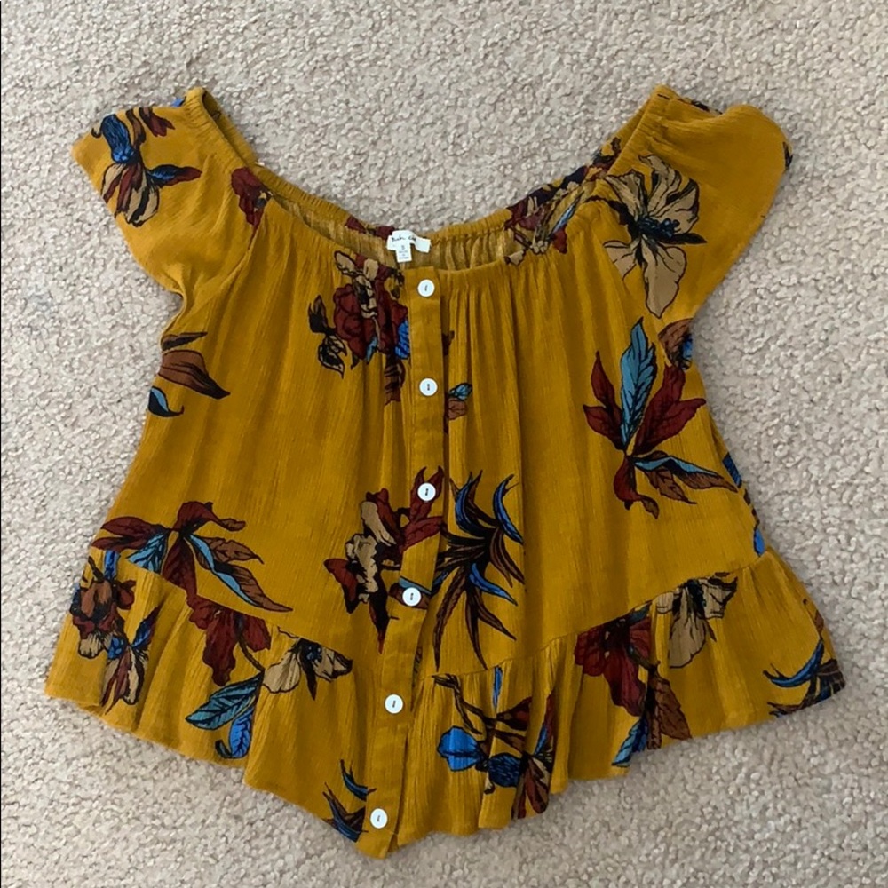 Floral Off-the-shoulder Blouse